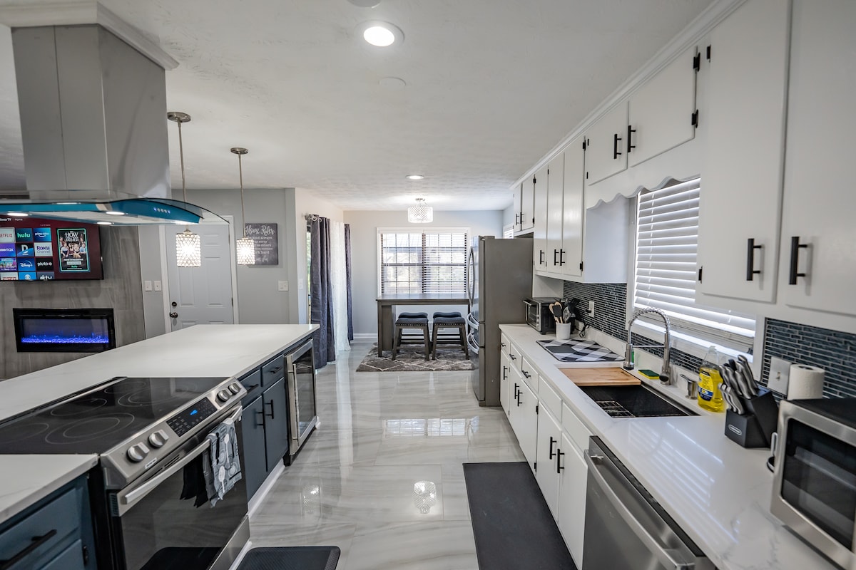 Kitchen at Camp Creek Landings II