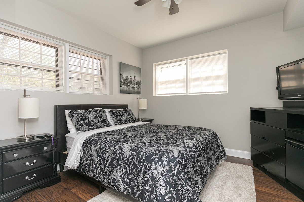 Second bedroom at Camp Creek Landings