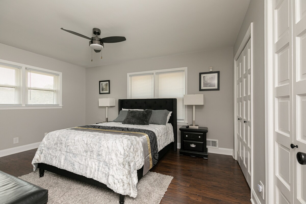 Master bedroom at Camp Creek Landings