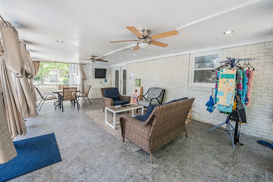 Covered patio at The W at Swamp Creek